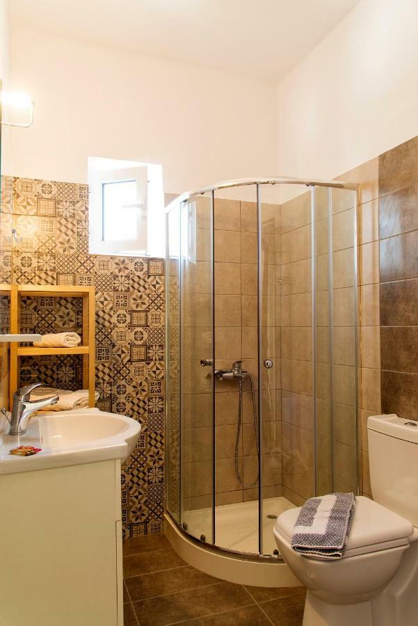 פלקסטרון Katerina Rooms & Studios מראה חיצוני תמונה